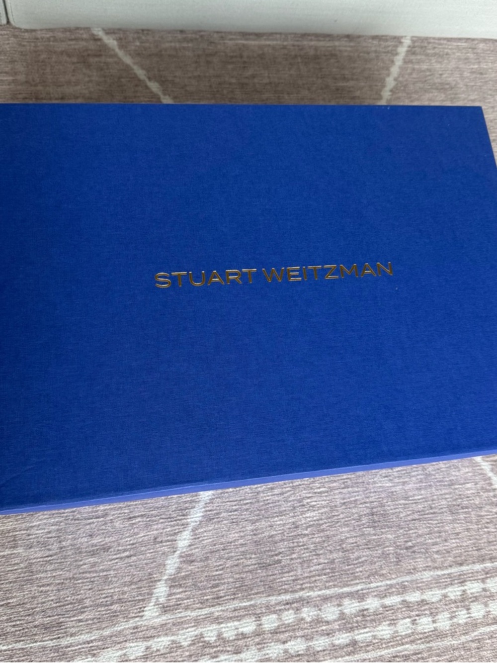 Stuart Weitzman Shoe Box - Picture 2 of 4